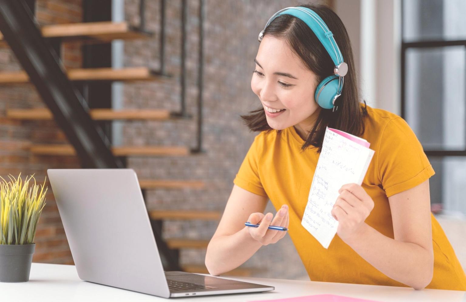 Financial data analysis workspace